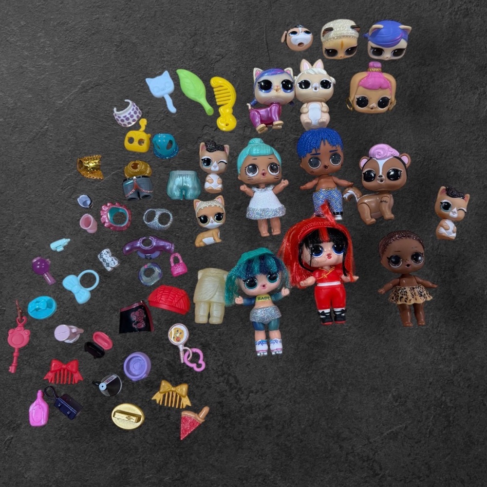 Original MGA Lol Doll Mixed lot